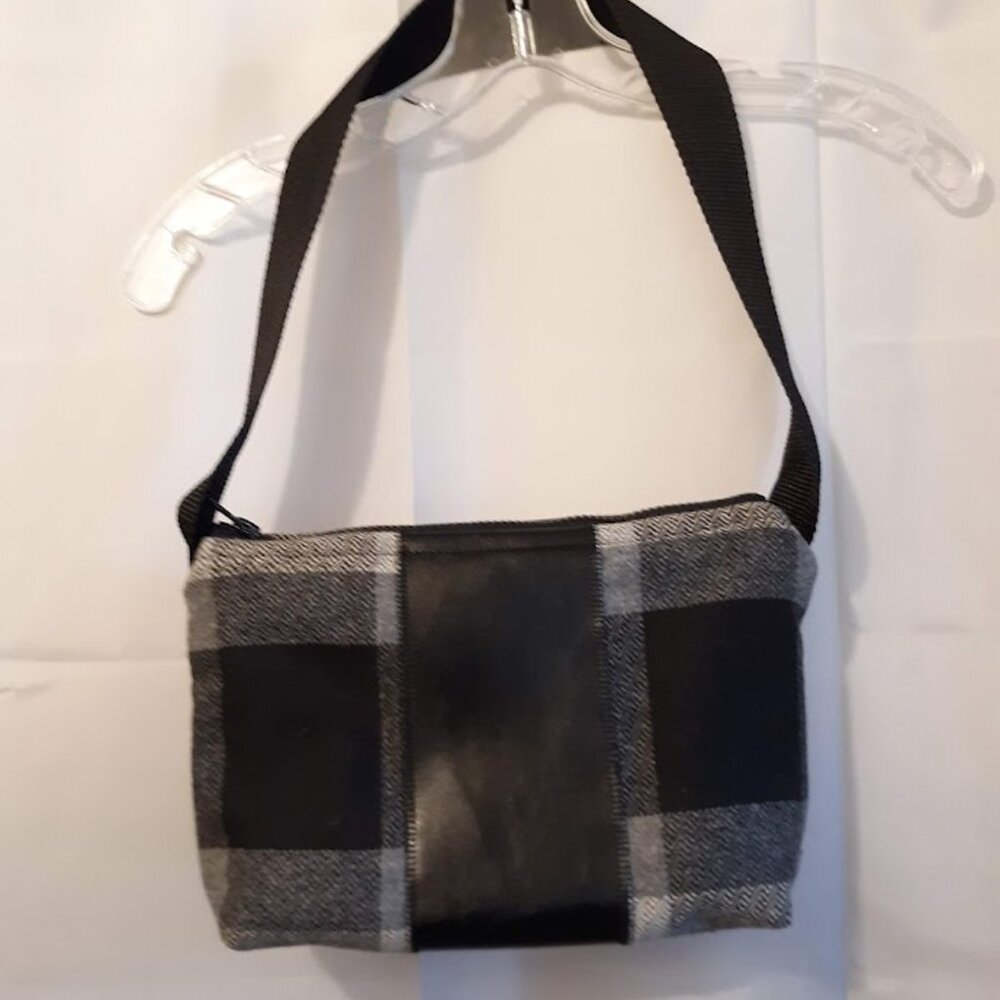 New Classic Plaid Wool Top handle Purse Shoulder bag Gray Black Faux leathertrim